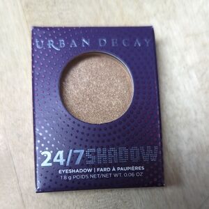 Urban Decay 24/7 Eyeshadow in Radiant Bronze color "Half Baked"